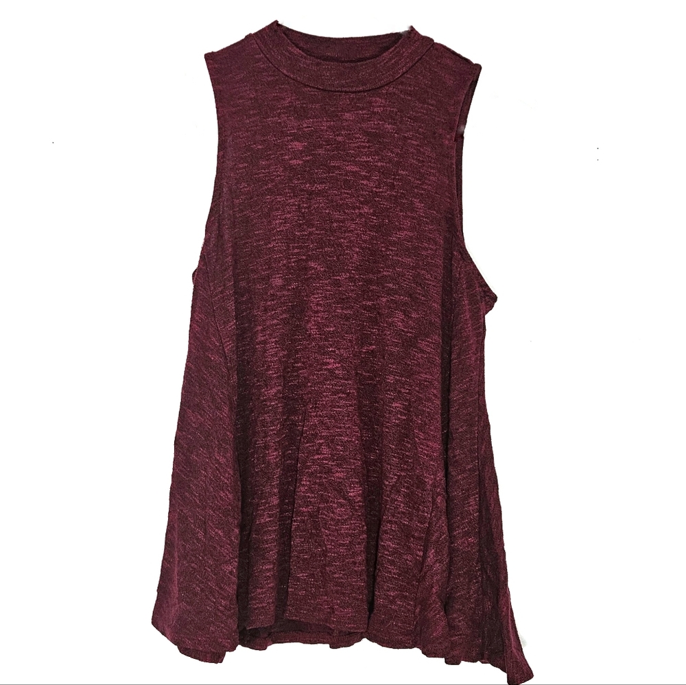 Maroon/burgandy mock neck slevless top medium